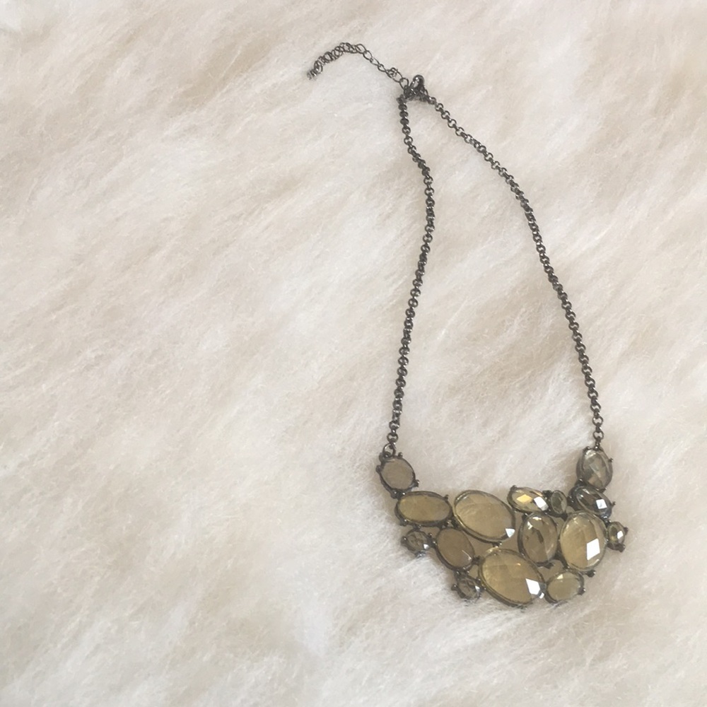 CLEAR JEWEL NECKLACE ✨